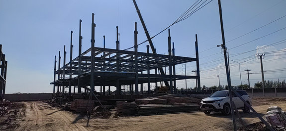 ̩���Ĳ�칫¥